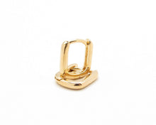 Cargar imagen en el visor de la galería, ARGOLLAS RECTANGULARES MINI ENCHAPADAS EN ORO
