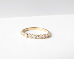 ANILLO MEDIO CINTILLO ENCHAPADO EN ORO