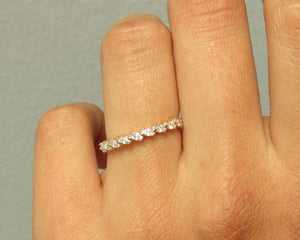 ANILLO MEDIO CINTILLO ENCHAPADO EN ORO