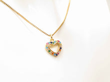 Cargar imagen en el visor de la galería, COLLAR CORAZÓN COLORES ENCHAPADO EN ORO
