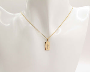 COLLAR PLACA CRUZ ENCHAPADO EN ORO