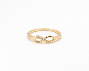 ANILLO INFINITO CIRCONES ENCHAPADO EN ORO