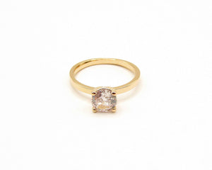 ANILLO SOLITARIO TRADICIONAL ENCHAPADO EN ORO