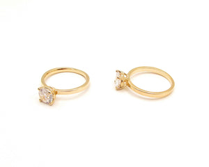 ANILLO SOLITARIO TRADICIONAL ENCHAPADO EN ORO