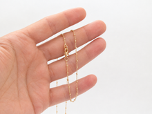 Cargar imagen en el visor de la galería, CADENA LIMADA CON MINI ESFERAS ENCHAPADA EN ORO 18K
