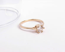 Cargar imagen en el visor de la galería, ANILLO MARTINA ENCHAPADO EN ORO 18K
