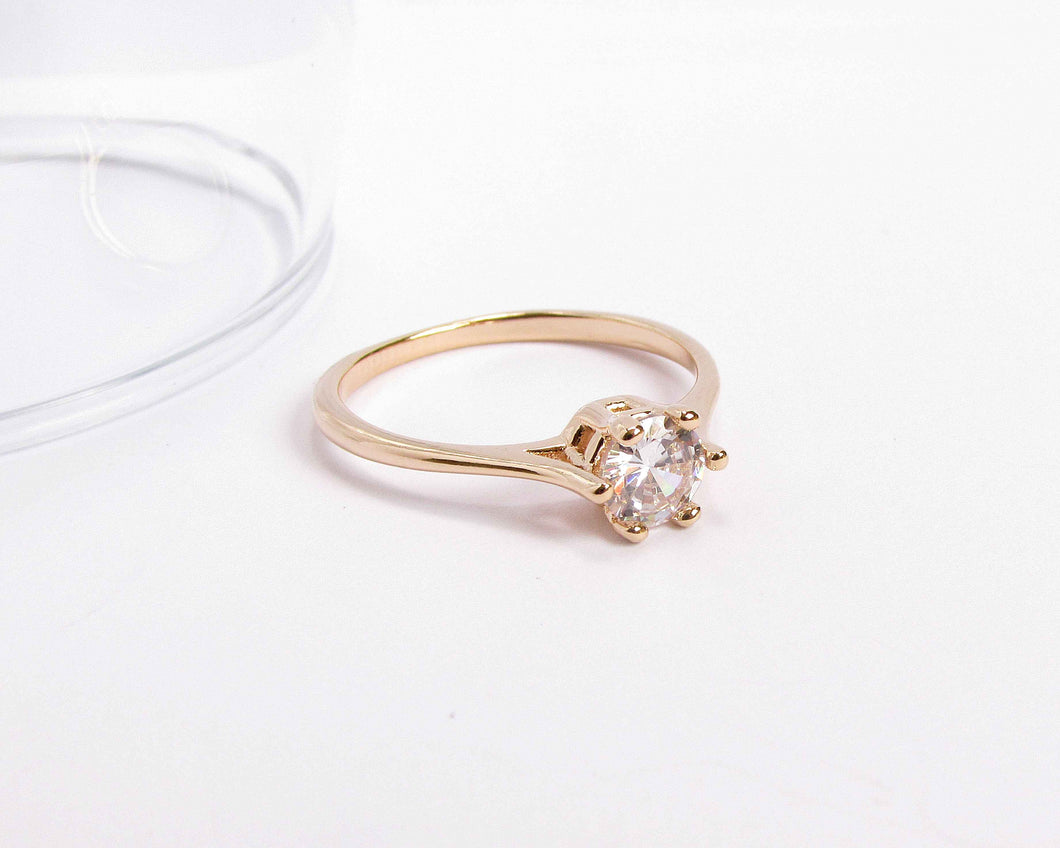 ANILLO MARTINA ENCHAPADO EN ORO 18K