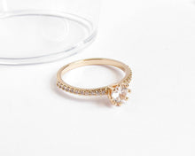 Cargar imagen en el visor de la galería, ANILLO MIA ENCHAPADO EN ORO

